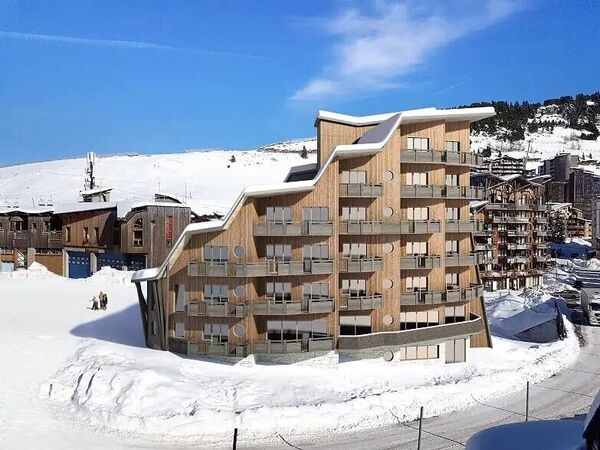 3Htel mil-8 Avoriaz2