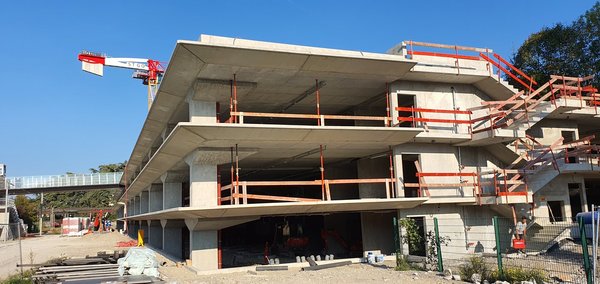PARKING DE LA GARE- THONON-LES-BAINS (74)