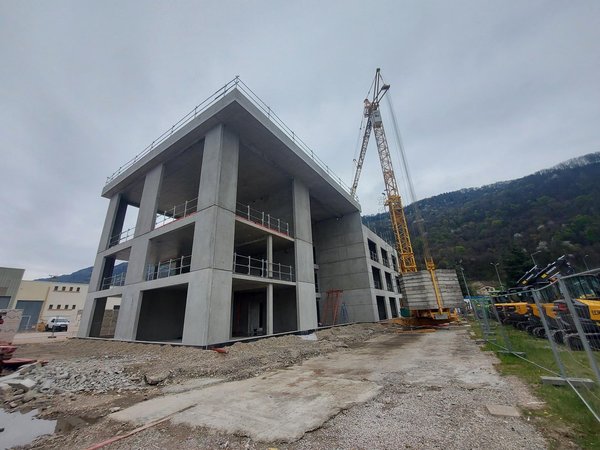 BUREAUX PAYANT - Dom&egrave;ne (38)