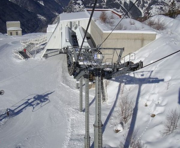 T&Eacute;L&Eacute;CABINE POUTRAN GARE 2 - Oz-en-Oisans (38)